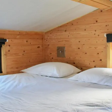 Camping Ecologic Glamping Estevais
