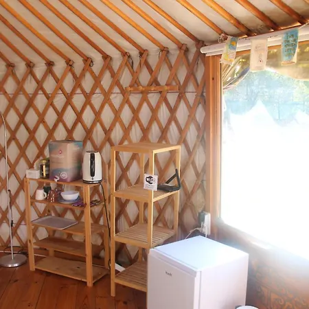 Camping Ecologic Glamping Estevais